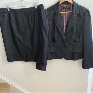 Final drop! Size 14 Dark Denim Look Lined Suit Set